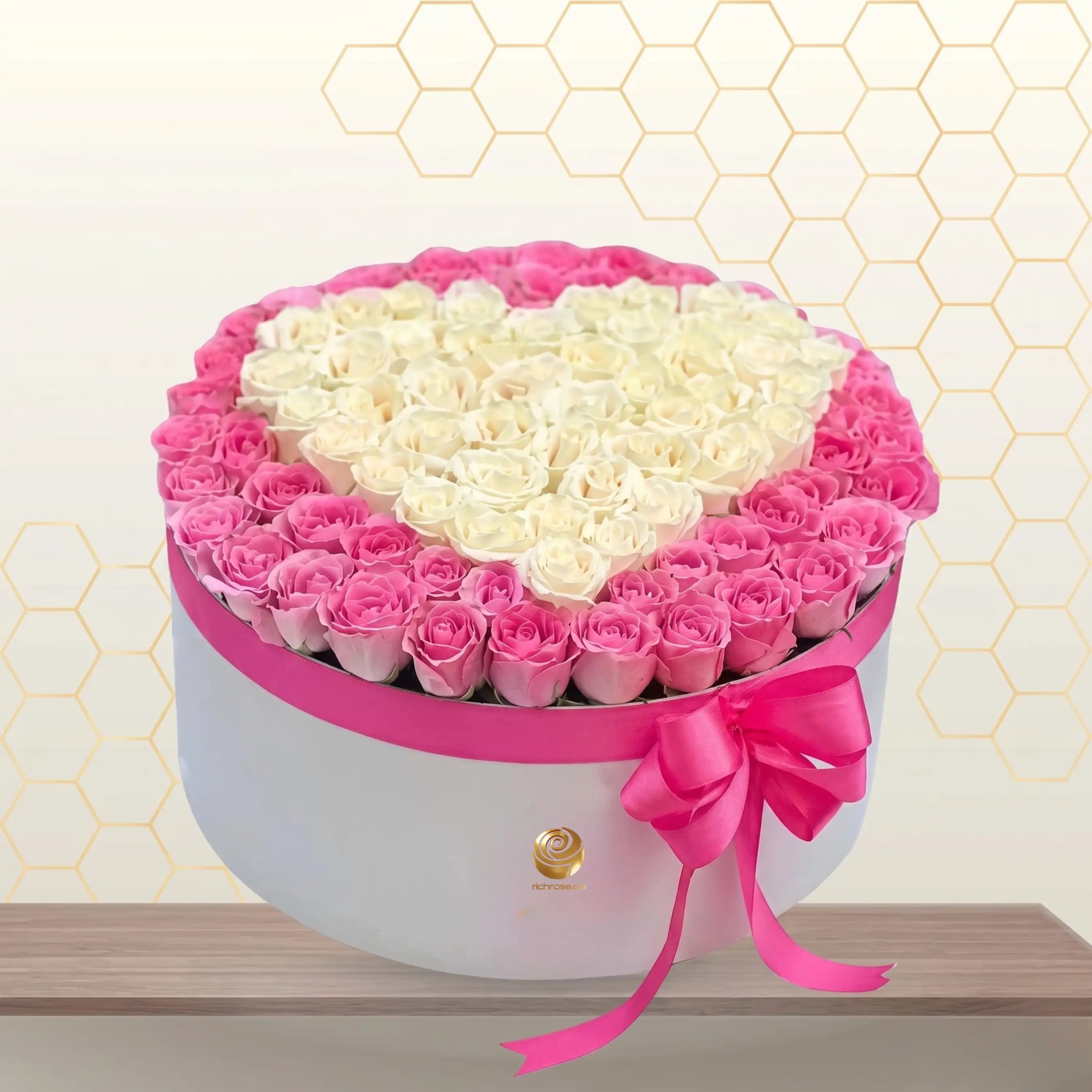 BEATRICE - 100 ROSES HEART SHAPE ARRTS Main image