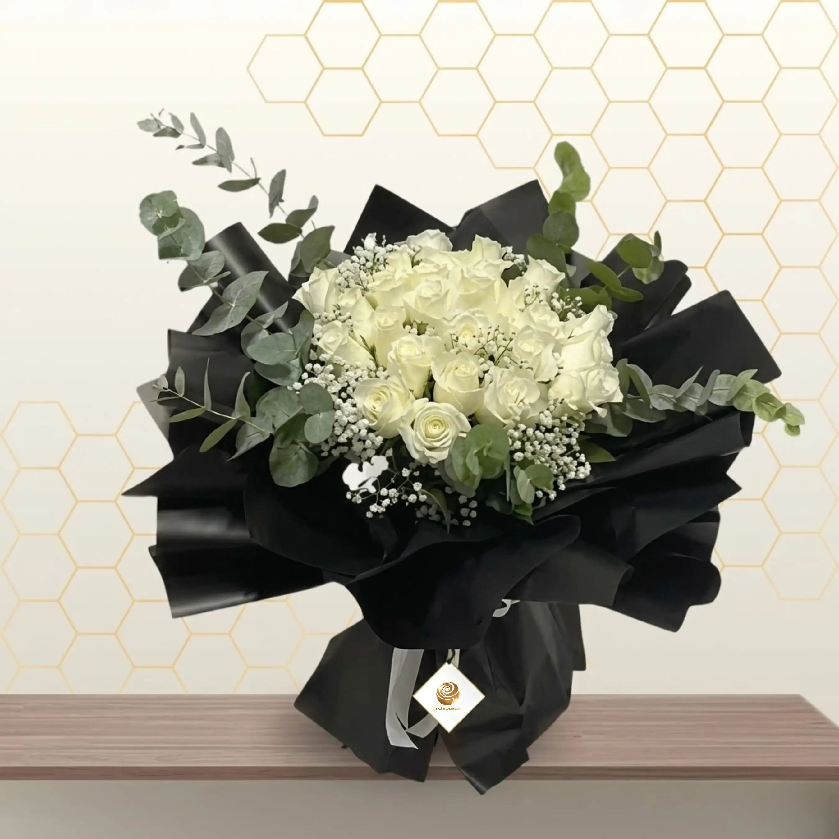 with flower bouquet - bouquet delivery Main image