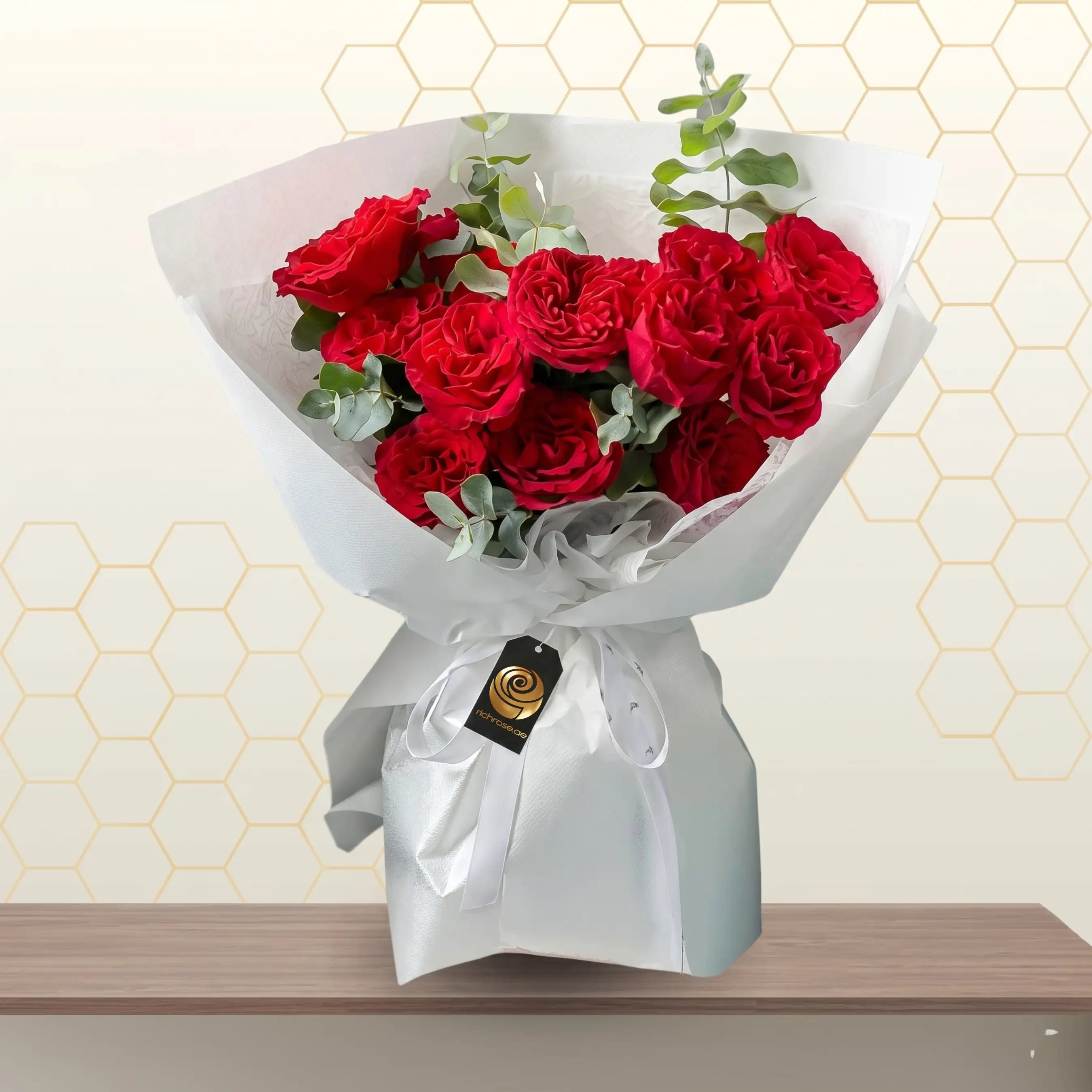GLORIA -  Classic Red Rose Elegance Main image