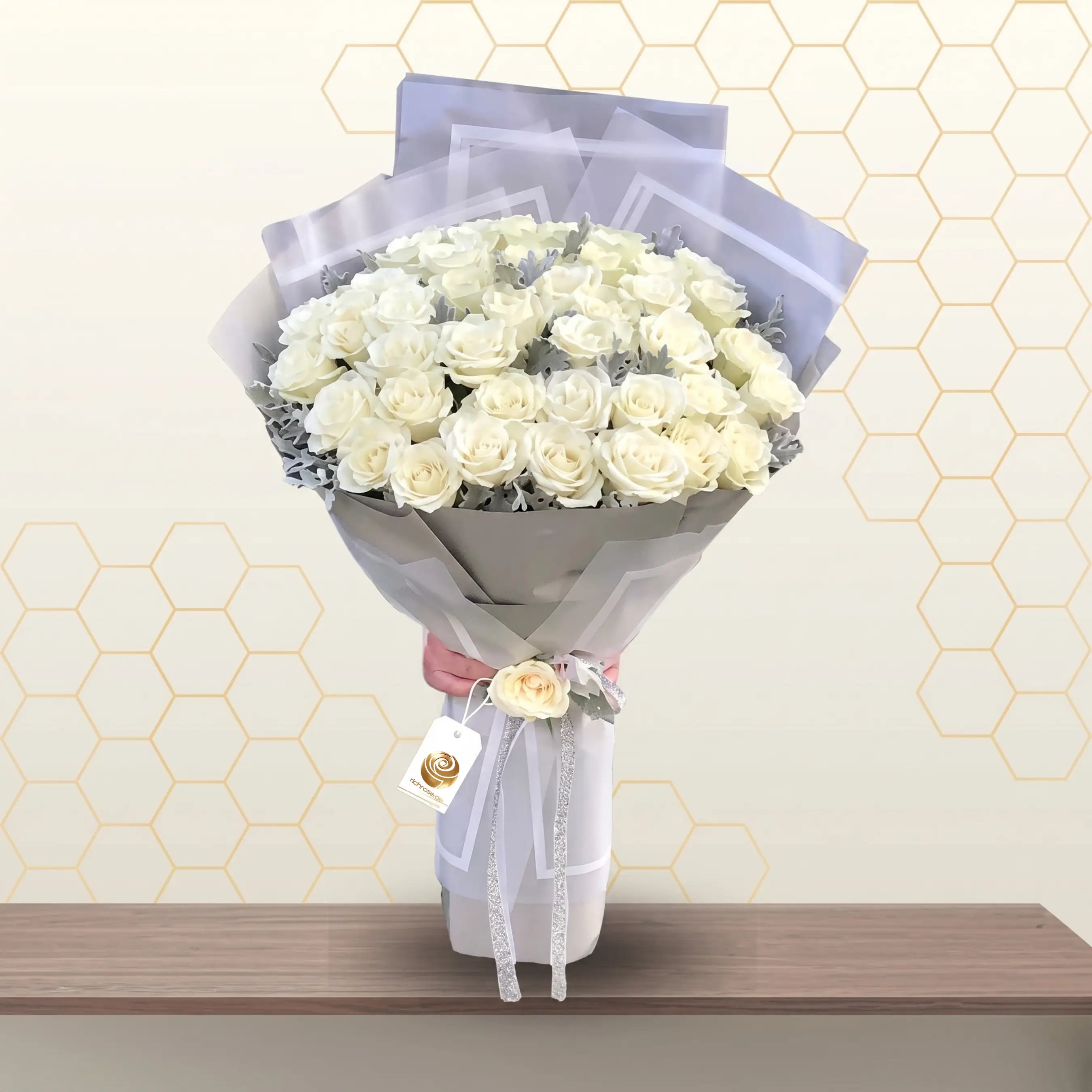 GRACE KELLY Main image