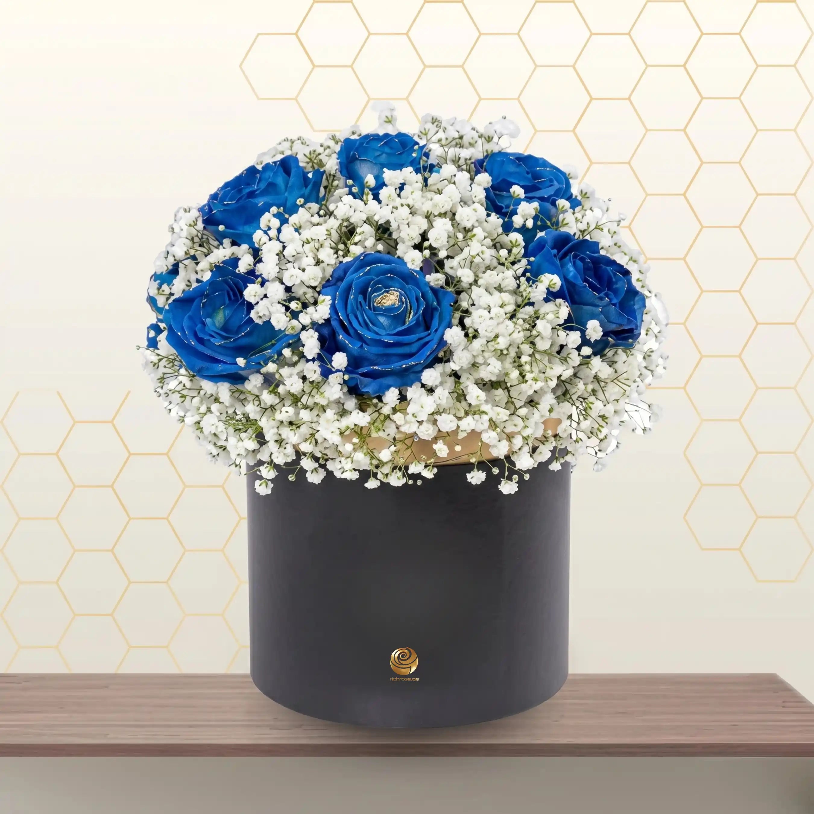 blue roses in dubai Main image