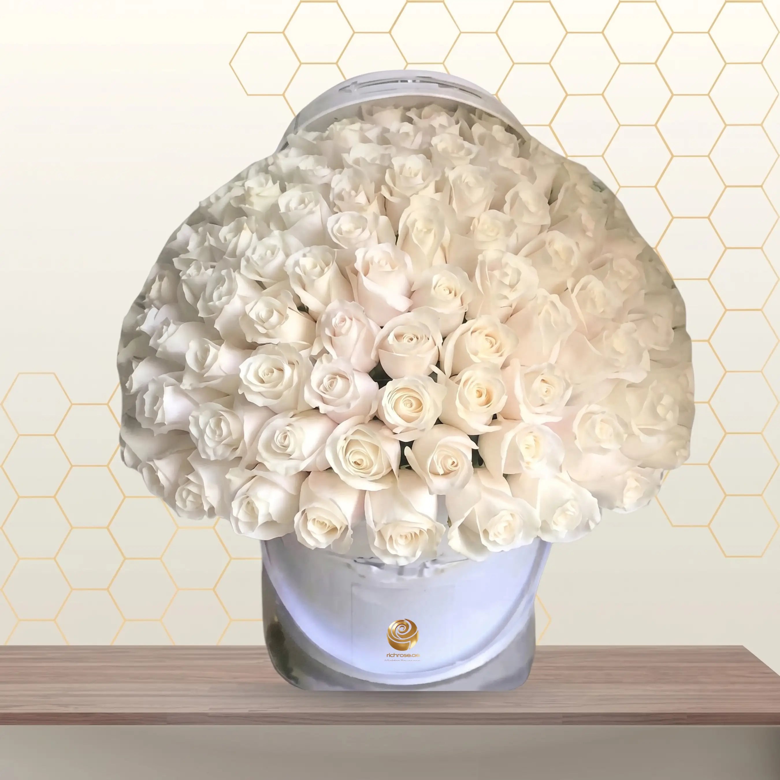 MANON - 100 WHITE ROSES IN BOX Main image