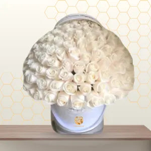 MANON - 100 WHITE ROSES IN BOX Main image