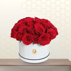WELEDA - Red Roses in a White Luxury Box Main image