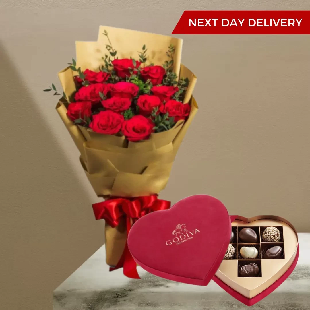 12 Red Roses Bouquet with Coeur Red Gift Box
