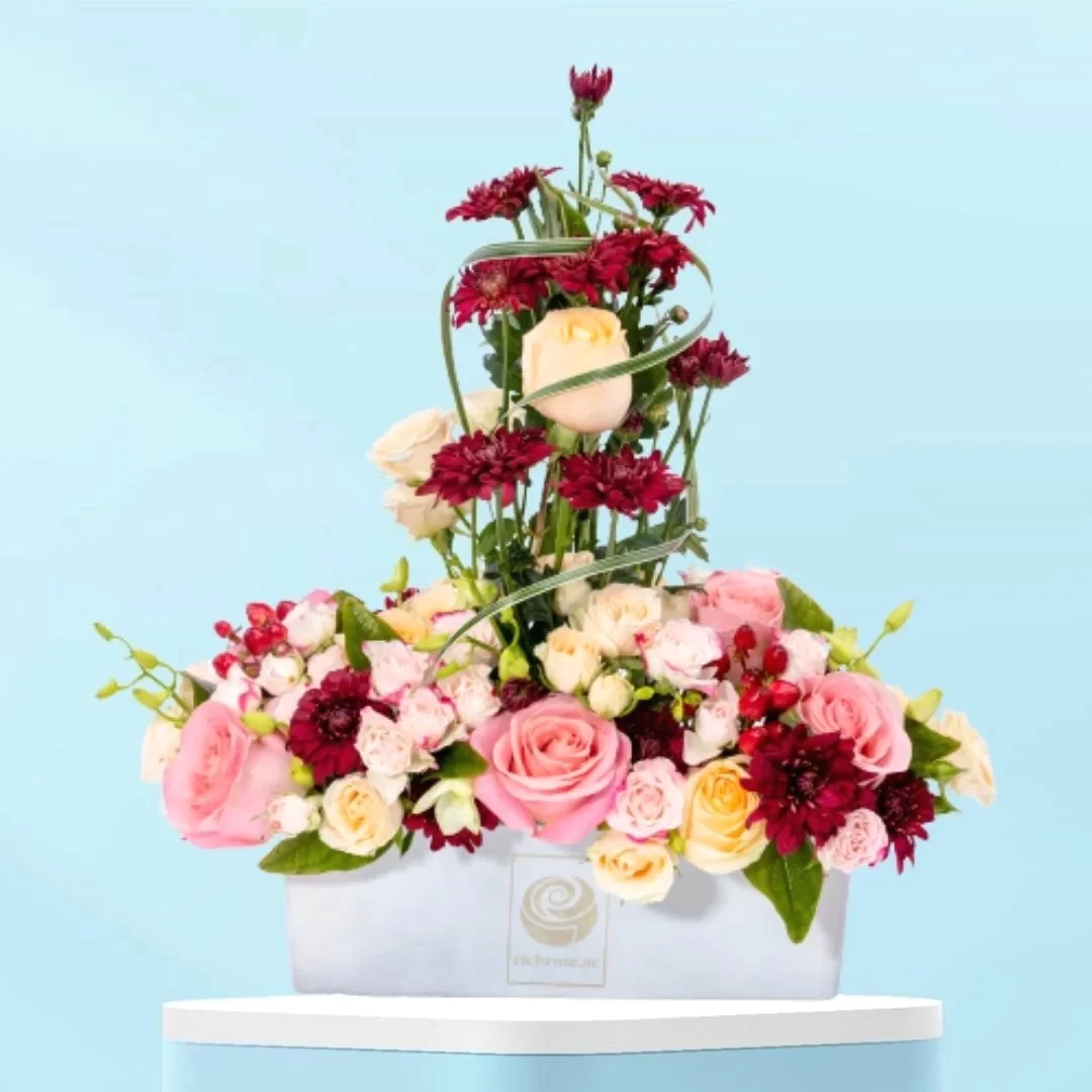 DILI- Enchanting Mix Flower Box Arrangement