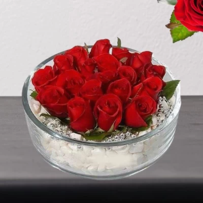 Ameli - Valentine's Red Roses in Vase