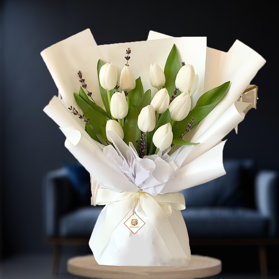 LIMA - White Tulips Bouquet