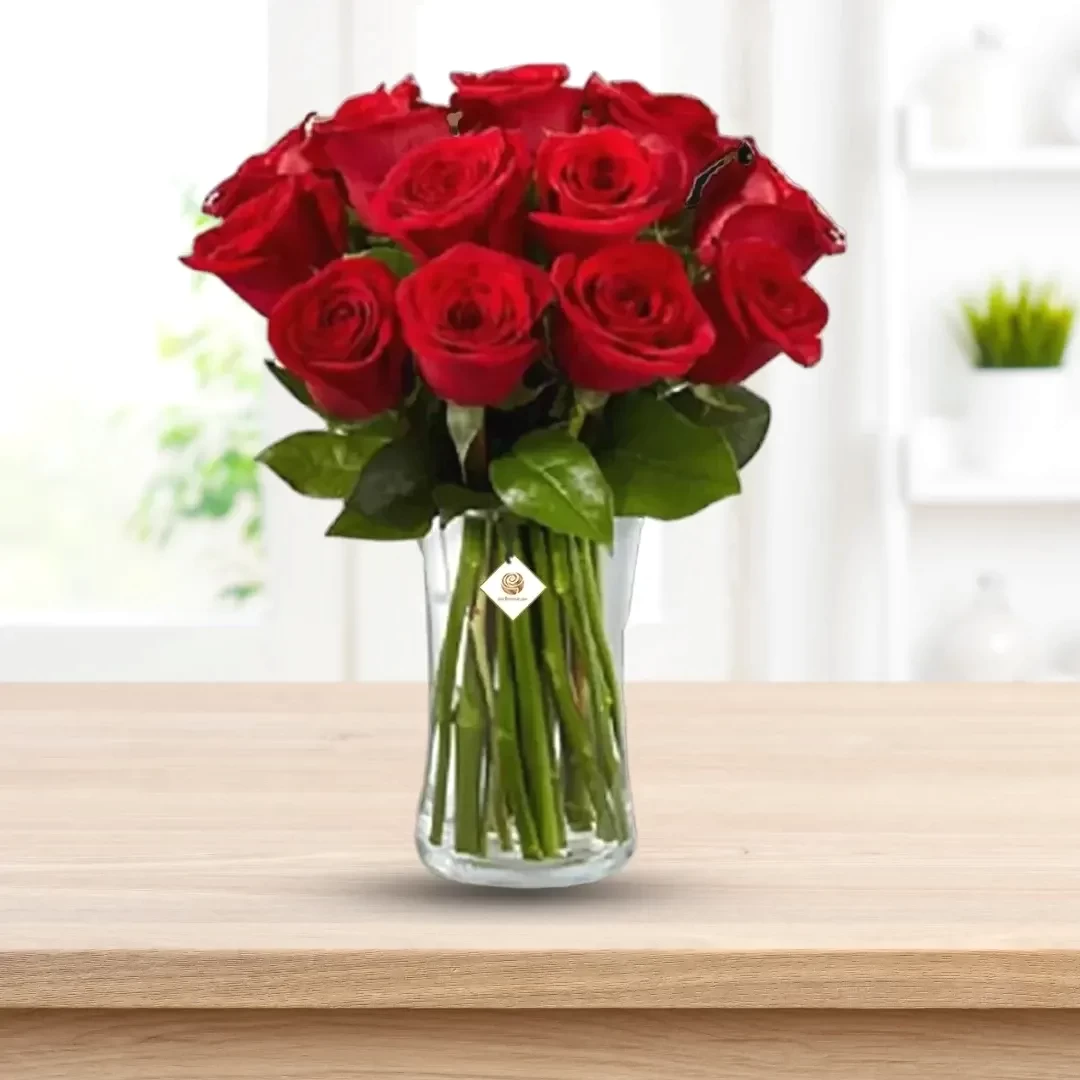 OTTAWA- Valentines Exquisite Red Roses in Glass Vase