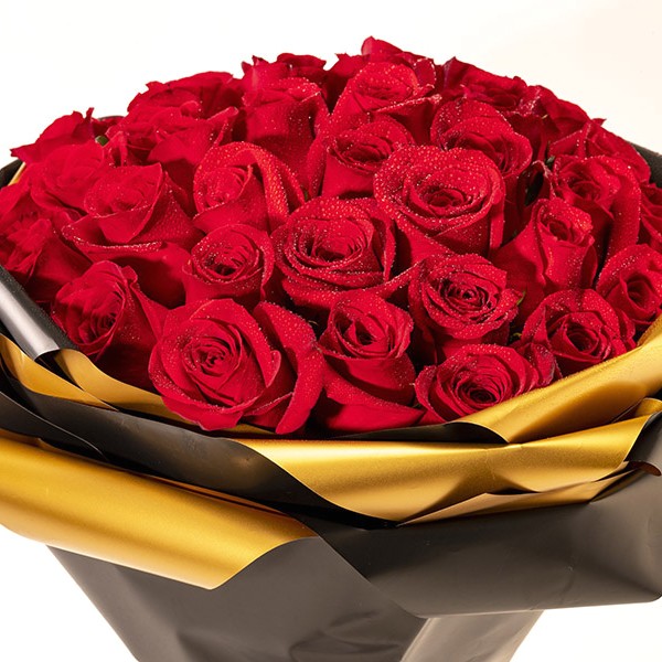 LUXEMBOURG- Valentines Beautiful Red Roses Bouquets