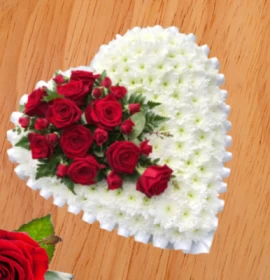 Red and white flowers heart box