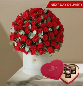 100 Red Roses Box with Coeur Red Gift Box