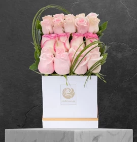 pink roses box - housewarming  gifts