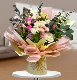 Purple and pink roses - online flower delivery