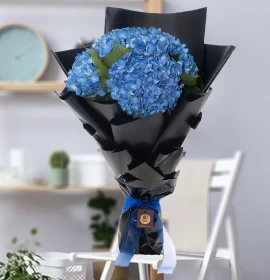 HARARI - Blue Hydrangea Bouquet with Black Wrapping