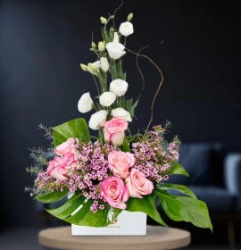 pink and white flowers send flower box