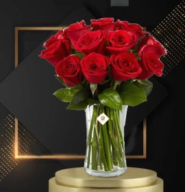OTTAWA- Valentines Exquisite Red Roses in Glass Vase