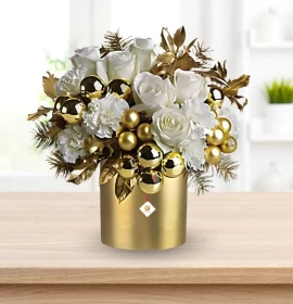 Christmas Cheer Flowers in Vase